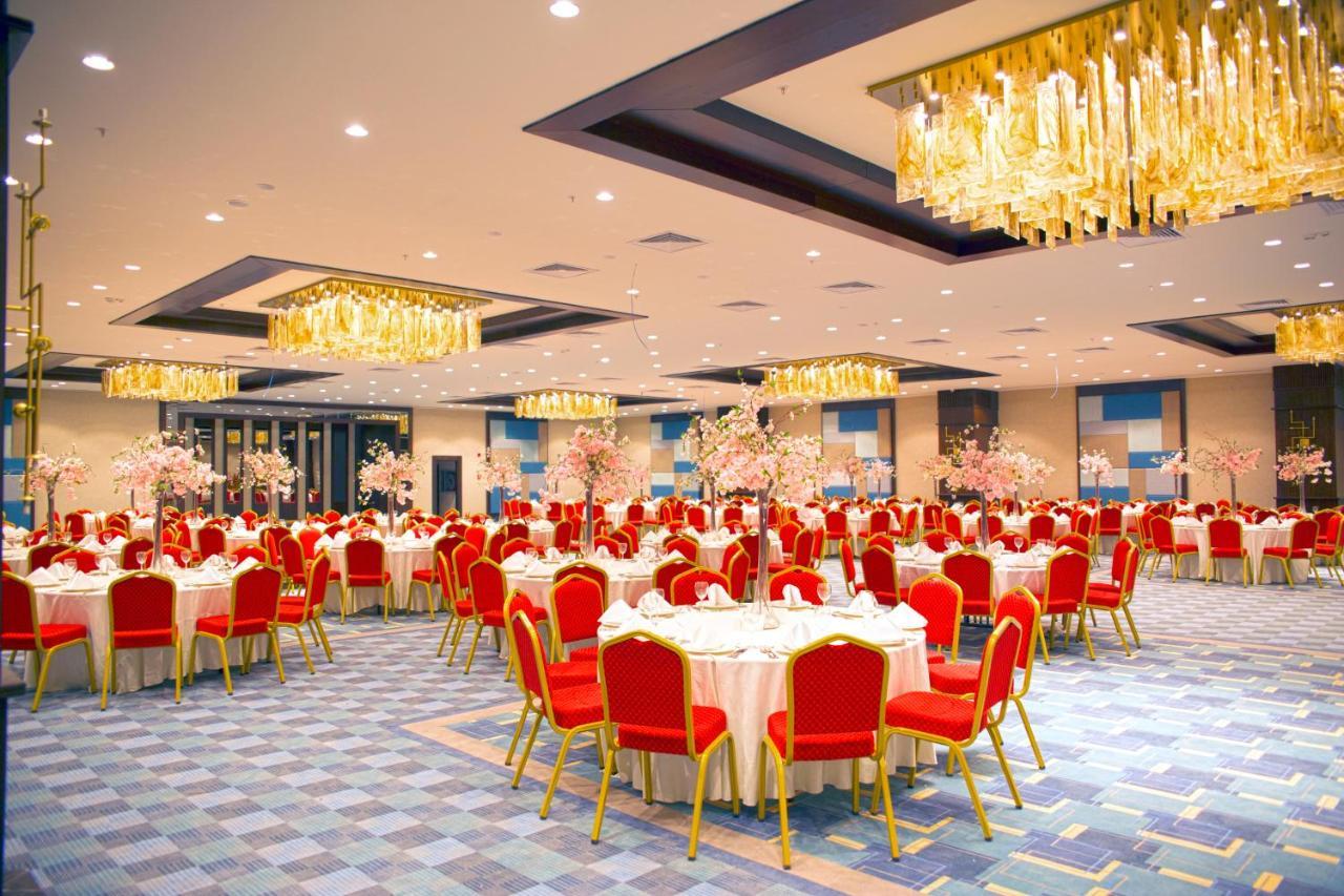 The Green Park גזיאנטפ מראה חיצוני תמונה The ballroom of the hotel
