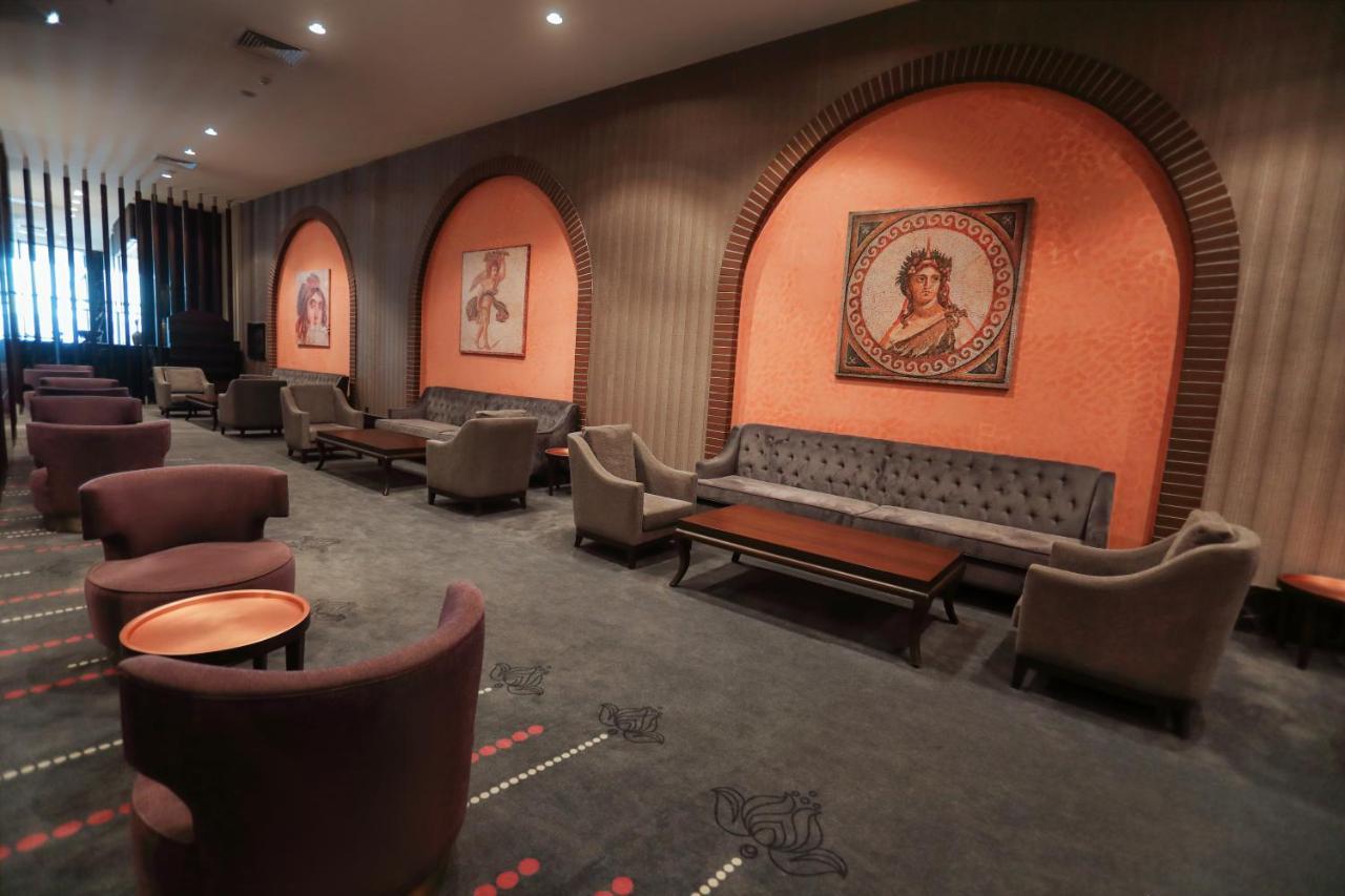 The Green Park גזיאנטפ מראה חיצוני תמונה The lounge at the station