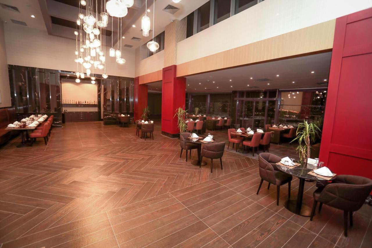 The Green Park גזיאנטפ מראה חיצוני תמונה The restaurant